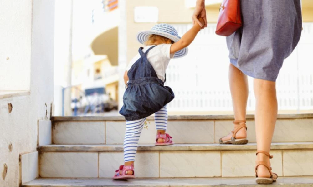 «Νταντάδες της Γειτονιάς»: Στα 500 ευρώ το Voucher